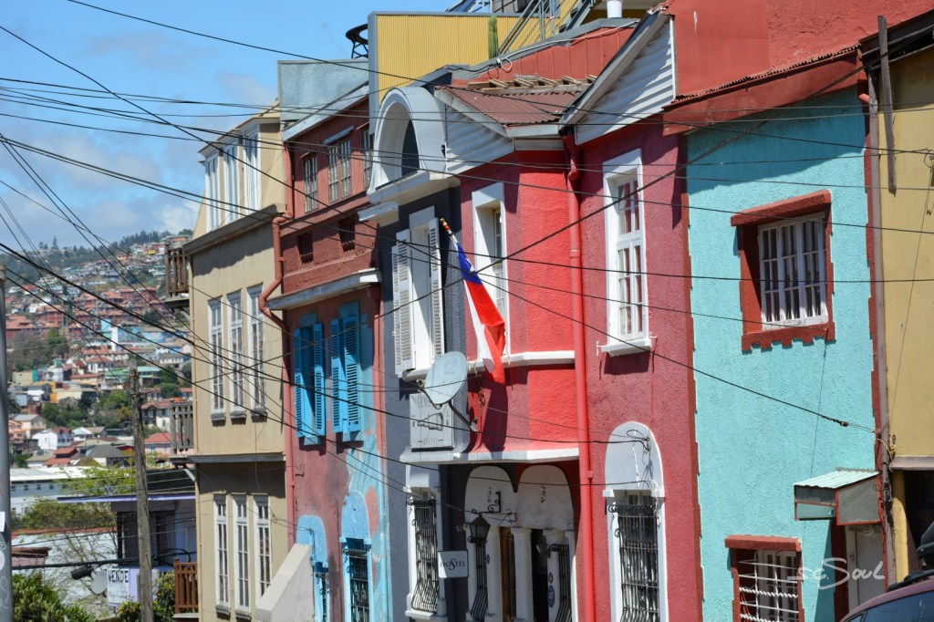 Valparaiso: bunt und auch irgendwie „schwarz zu blau“